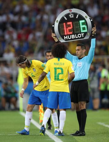 Marcelo se retiró lesionado y fue sustituido por Filipe Luis.