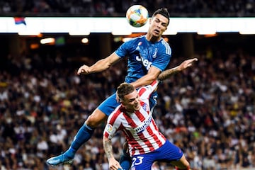 Cristiano Ronaldo y Kieran Trippier.