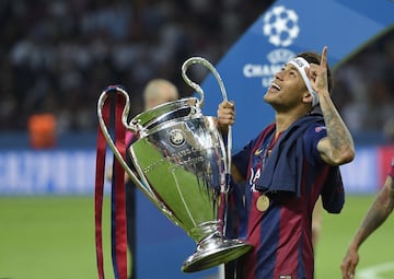 Neymar cumplió su sueño. El brasileño consiguió levantar el máximo título europeo, aquel que anhela todo futbolista. El Barcelona ganó a la Juventus en la final de Berlin por 3-1, siendo el tercer y definitivo gol obra de Neymar. Ya era un ídolo para la afición.