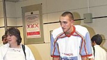 <b>NO JUGARÁ. </b>Hervelle ya está en Madrid, pero no debutará hoy.