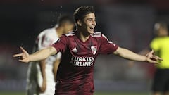 El gran gesto de Julián Álvarez con uno de sus formadores