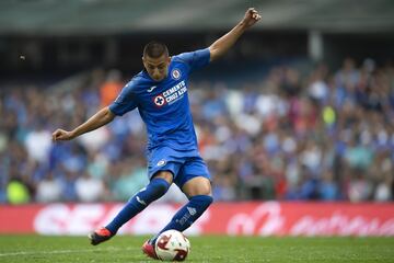 Al igual que Barrera, el "piojo" Alvarado ha conectado en 5 ocasiones su pase con el gol de su equipo.