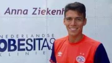 el cuarto mexicano inscrito para la temporada 2015-2016 de la Eredivisie.