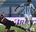 El polémico gol anulado a Racing tras asistencia de Mena: ¿falta del chileno?