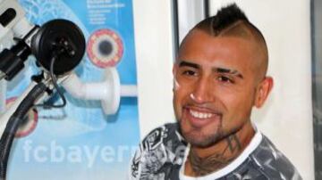 Arturo Vidal se realizó los chequeos médicos tras llegar a Alemania.