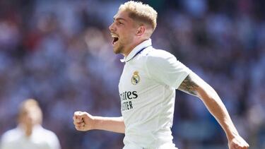 Federico Valverde of Real Madrid celebrates after scoring the 1-1 during the La Liga match between Real Madrid and RCD Mallorca played at Santiago Bernabeu Stadium on September 11, 2022 in Madrid, Spain. (Photo by Ruben Albarran / Pressinphoto / Icon Sport)