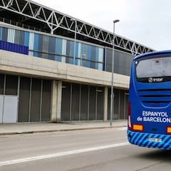 El autocar del Espanyol viaja a ayudar a la frontera de Ucrania