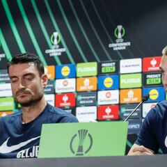 Riera: “El Betis es uno de los favoritos”