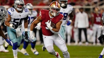 SANTA CLARA, CALIFORNIA - OCTOBER 27: Isaac Guerendo #31 of the San Francisco 49ers carries the ball during the second quarter against the Dallas Cowboys at Levi's Stadium on October 27, 2024 in Santa Clara, California. Thearon W. Henderson/Getty Images/AFP (Photo by Thearon W. Henderson / GETTY IMAGES NORTH AMERICA / Getty Images via AFP)
