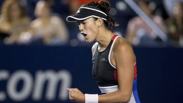 Garbiñe Muguruza celebra un punto ante Alison Riske durante el partido de octavos de final del Abierto de Tenis de Monterrey (México).