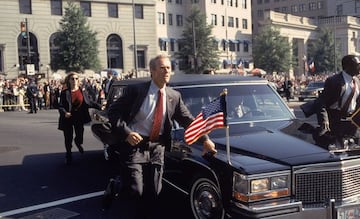 Escena de "En la línea de fuego", donde Clint Eastwood es guardaespaldas del presidente de Estados unidos.