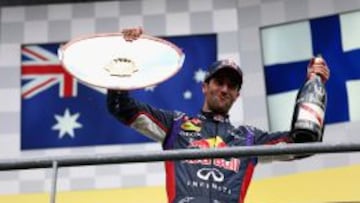 Ricciardo, en el podio de Spa.