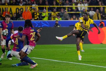Serhou Guirassy marcó su tercer gol al Barça en el minuto 76.