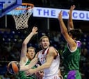 El Unicaja gana al Bamberg con un Kuzminskas descomunal