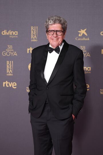 El actor Antonio Dechent a su llegada a los Premios Goya.