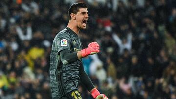 Courtois, durante el Real Madrid-Barcelona.