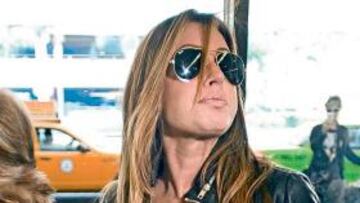 <b>¿SU NUEVA PAREJA?. </b>Rachel Uchitel a su llegada ayer a Los Ángeles.