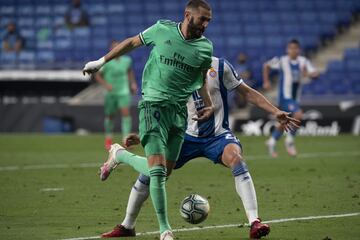 0-1. Karim Benzema asistió de tacón a Casemiro para que marcara el primer tanto.