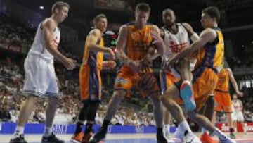 El TAD desestima el recurso del Valencia por el 'caso Slaughter'