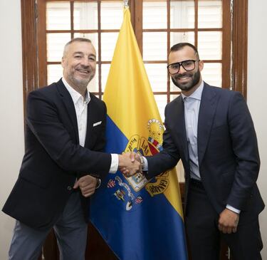 Jes¨¦ renueva por una temporada con Las Palmas