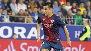 Shinji Okazaki regresa a Huesca una semana tarde