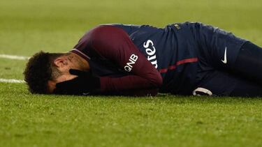 Neymar's World Cup recovery on track, Brazil doctor claims