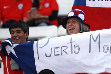 Belleza y color en la previa del duelo eliminatorio de la Roja