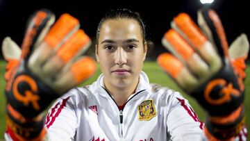 04/11/18  FUTBOL FEMENINO SUB17 SUB 17 
 ENTRENAMIENTO SELECCION ESPA&Ntilde;OLA ESPA&Ntilde;A 
 CATA COLL REPORTAJE ENTREVISTA