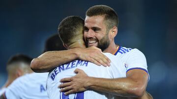Nacho y Benzema, durante el Alavés-Real Madrid.