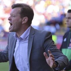 Sólo 3 de 16 cambios de técnico en Segunda funcionaron