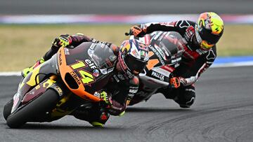 Arbolino por delante de Canet.