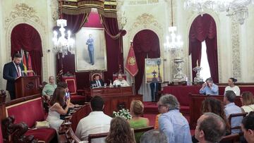 El Cádiz no asiste a la presentación de su trofeo.
