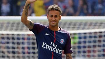 Emery anunció que Neymar será titular ante el Guingamp.