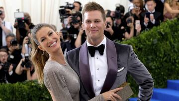 FILE - In this May 1, 2017, file photo, Gisele Bundchen, left, and Tom Brady attend The Metropolitan Museum of Art&#039;s Costume Institute benefit gala celebrating the opening of the Rei Kawakubo/Comme des Gar&ccedil;ons: Art of the In-Between exhibition in New York. Bundchen told &quot;CBS This Morning&quot; in an interview that aired May 17, 2017, that Brady suffered a concussion last year. (Photo by Charles Sykes/Invision/AP, File)