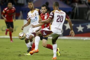 En 15 minutos Medellín eliminó al Tolima. Pérez, Hechalar y Monsalvo anotaron los goles de la victoria 3-1.