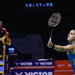 Carolina Marín pasa a cuartos en China por la vía rápida
