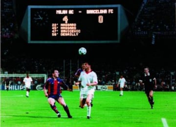 Partido Milan-Barcelona. El club barcelon谷s perdi車 4-0.