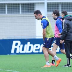 Unai García se retira del entrenamiento por molestias en el muslo
