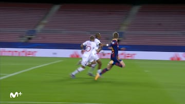 El penalti sobre De Jong que levantó la polémica en el Barça-PSG