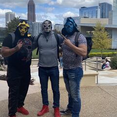 L.A. Park va por la máscara de Blue Demon Jr.