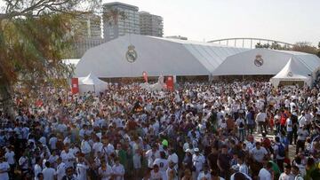 Real Madrid fans ahead of the Champions League final against Atl&eacute;tico. 