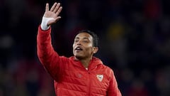 Fiorentina beat AC Milan to loan signing of Sevilla's Muriel