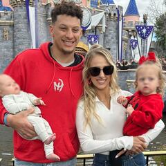 Patrick Mahomes gifts daughter luxurious Chanel purse