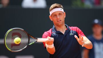 Tennis - ATP 500 - Hamburg European Open - Am Rothenbaum, Hamburg, Germany - July 18, 2021 Serbia's Filip Krajinovic in action during the final against Spain's Pablo Carreno Busta REUTERS/Cathrin Mueller