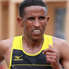El etíope Yemane Tsegay gana el maratón de Fukuoka