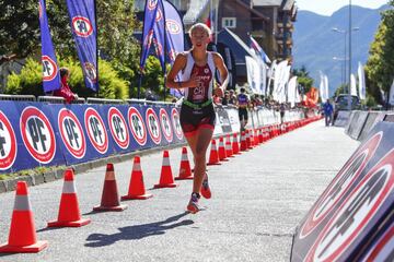 El Carozzi Kids Challenge reunió a cerca de 600 jóvenes y niños, en diversas categorías, desde los 6 hasta los 19 años. Así comienzan 4 días de actividad, que tendrán como espectáculo central el Ironman de Pucón.