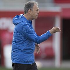 Caparrós: "No soy partidario de arriesgar con Vaclik"