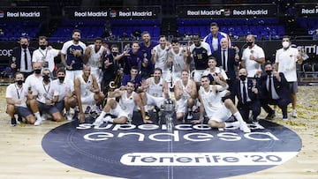 El Madrid celebra su s&eacute;ptima Supercopa.