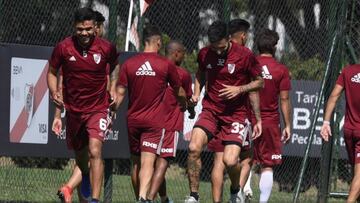 River entrenó en Ezeiza con la visita de D'alessandro