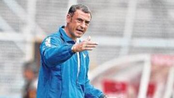 <b>CRÍTICO. </b>Javi López espera enmendar los fallos ante el Villarreal B.